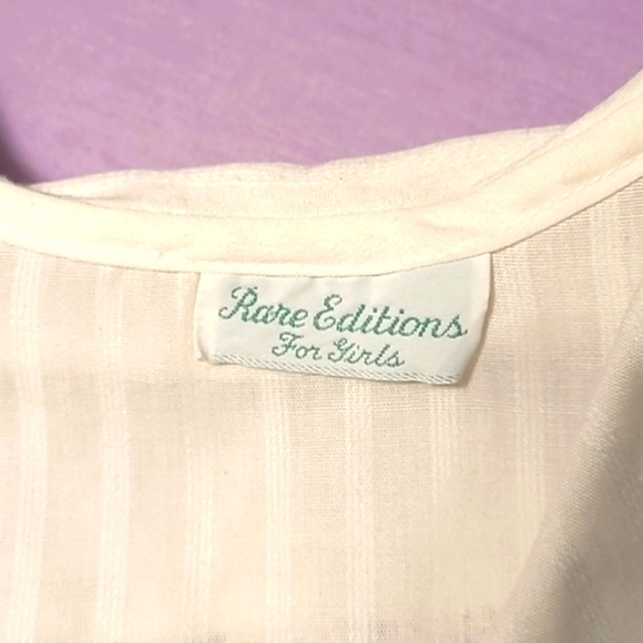 Vintage dress. Ivory with pink ribbon accent. - Picture 8 of 8